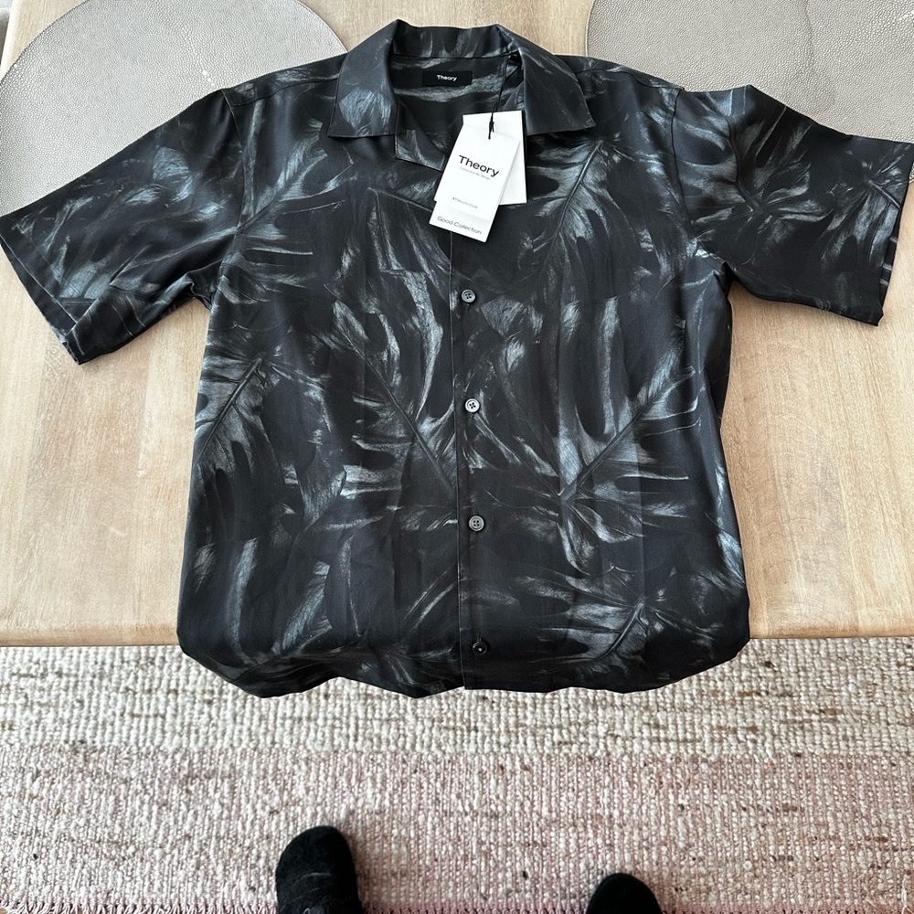 Theory short sleeve shirt - XS